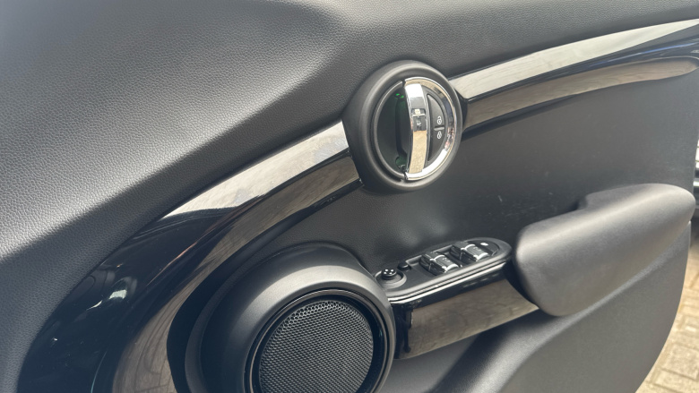 MINI Hatchback 2.0 Cooper S D 5dr Auto [8 Speed] Diesel Hatchback